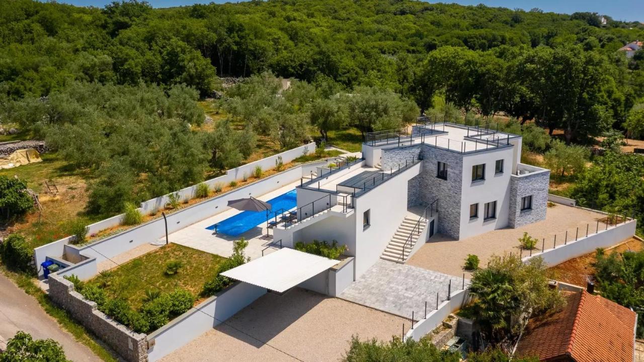 Luxury Villa Subventus Bajcici Exterior photo